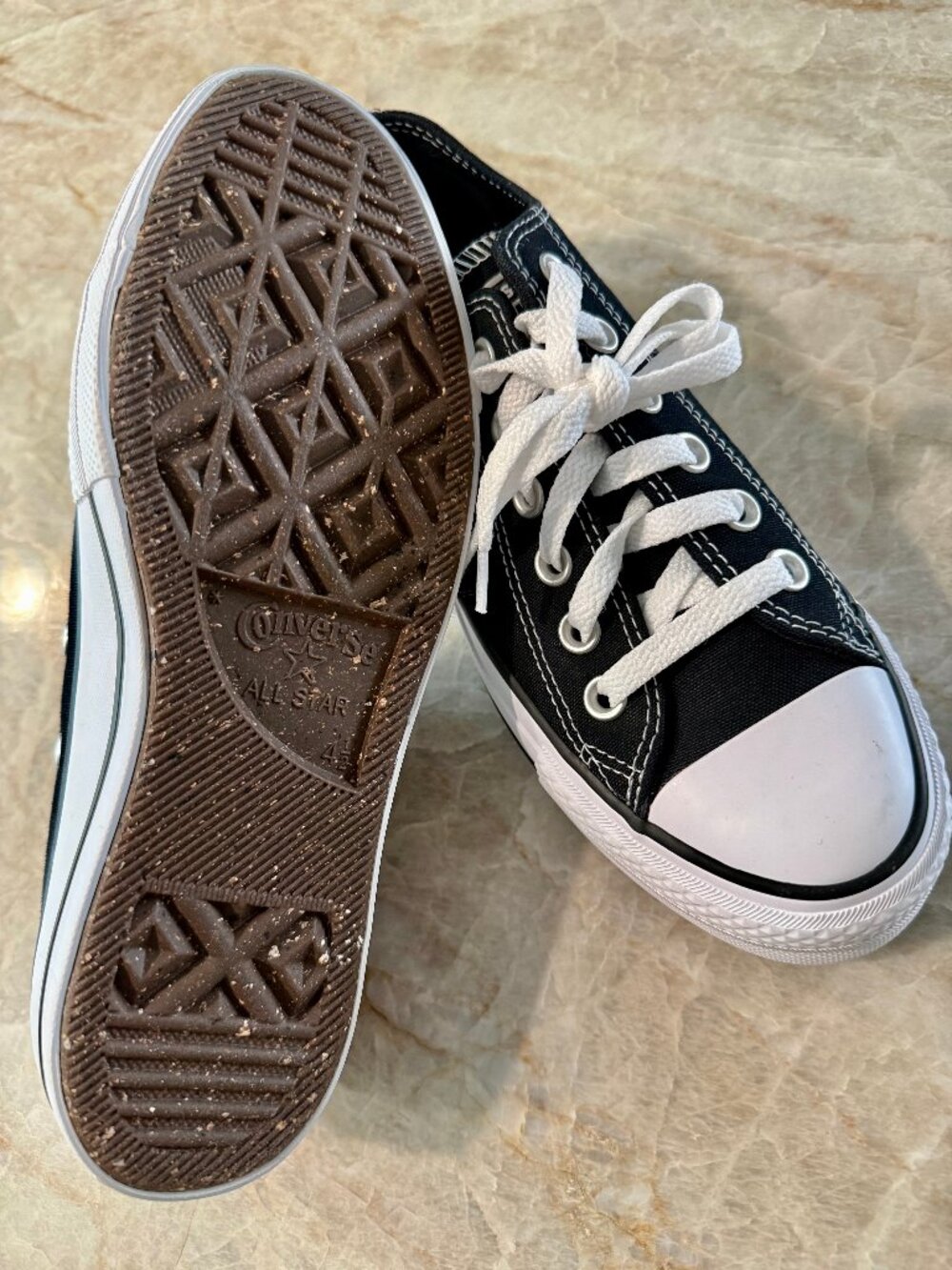 Converse Custom Chuck Taylor All Star Low Top Sneakers  6.5 - Picture 5 of 7